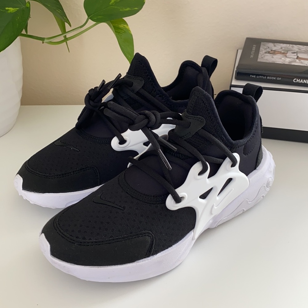 New Nike react presto black Running shoes - Picture 2 of 8